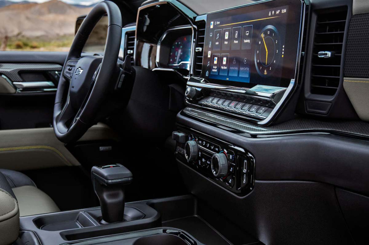CHEVROLET SILVERADO 2023