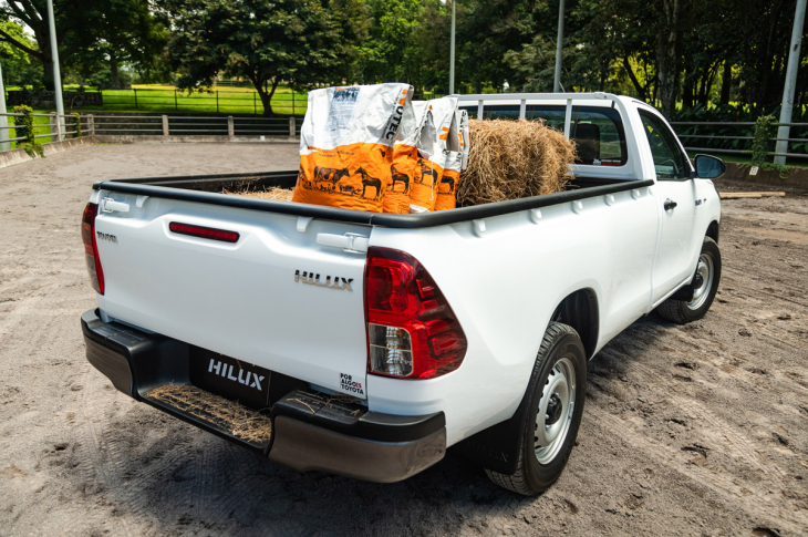 HILUX CABINA SENCILLA