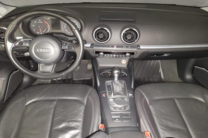 AUDI A3 2016 37,300 kms.