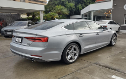 AUDI A5 2.0T QUATTRO 4X4 2018 41,824 kms.