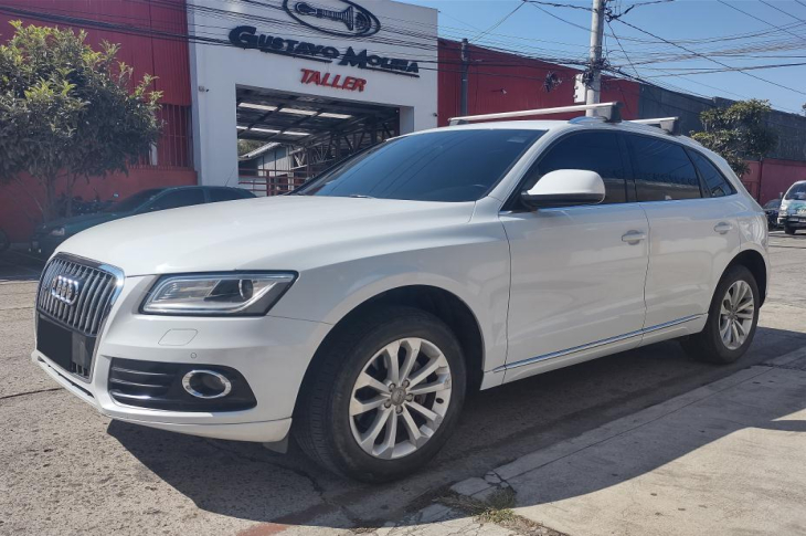 AUDI Q5 2014 109,000 kms.