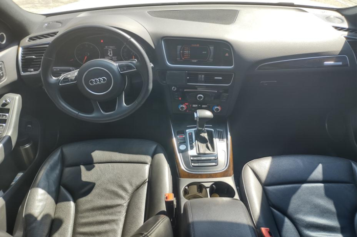 AUDI Q5 2014 109,000 kms.
