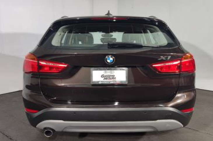 BMW X1 SDRIVE18D 2016 67,500 kms.