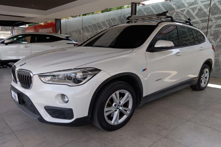 BMW X1 SDRIVE18I 2018 30,139 kms.