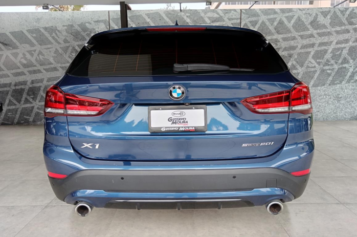 BMW X1 SDRIVE20I 2021 11,605 kms.