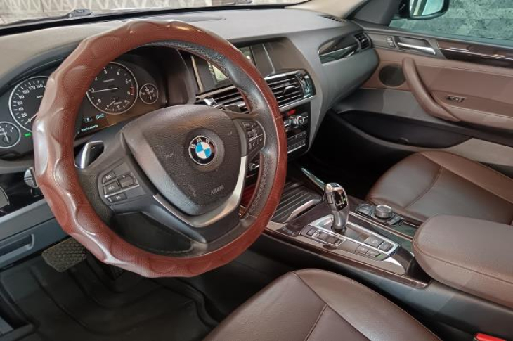 BMW X3 XDRIVE20D 2016 85,467 kms.