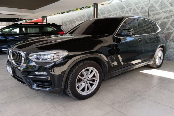 BMW X3 XDRIVE20D 2019 46,577 kms.