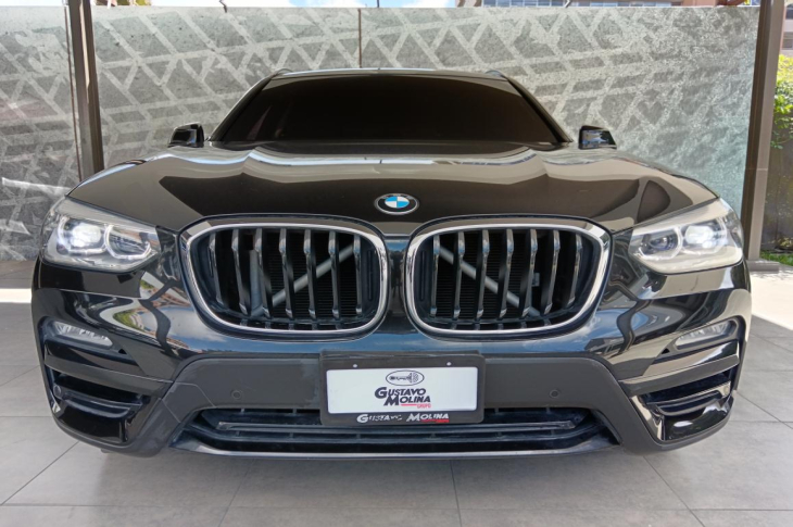 BMW X3 XDRIVE20D 2019 46,577 kms.