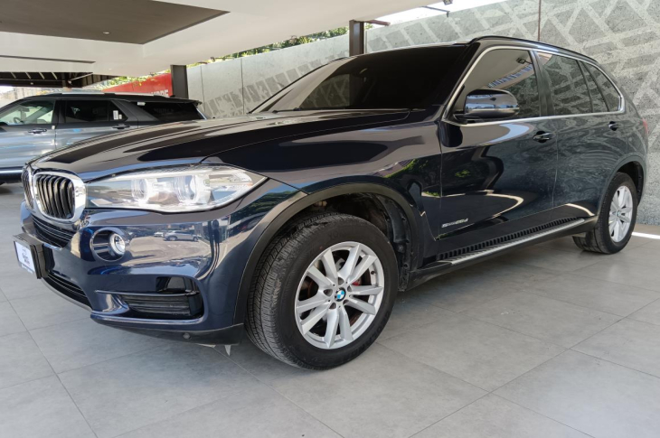 BMW X5 SDRIVE 25D 2016 110,387 kms.