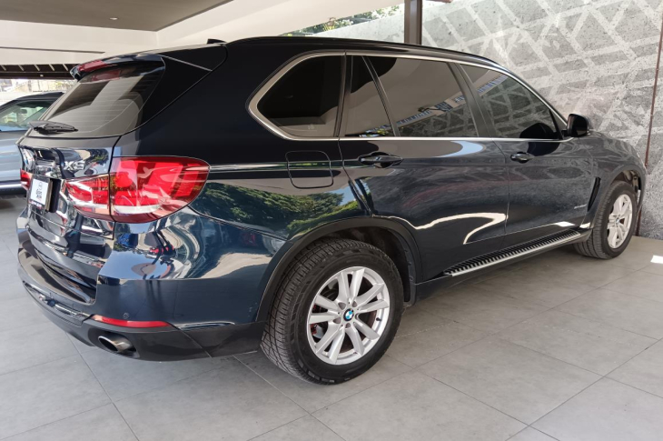 BMW X5 SDRIVE 25D 2016 110,387 kms.