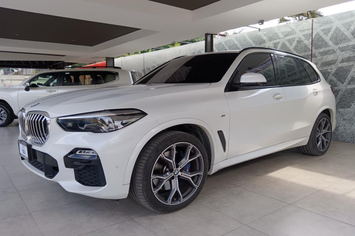 BMW X5 SDRIVE40I 2021 18,453 kms.