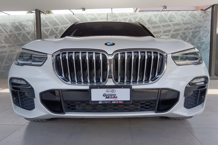 BMW X5 SDRIVE40I 2021 18,453 kms.