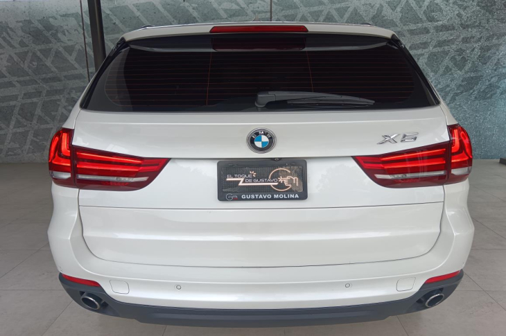 BMW X5 XDRIVE30D 2014 105,012 kms.