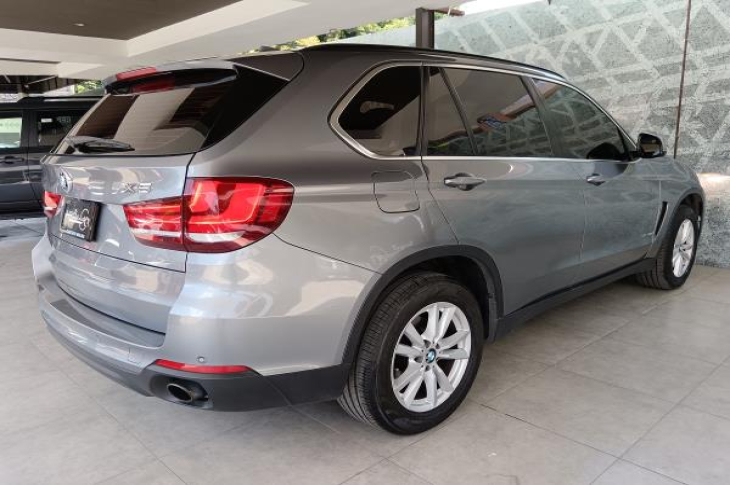 BMW X5 XDRIVE30D 2015 61,877 kms.