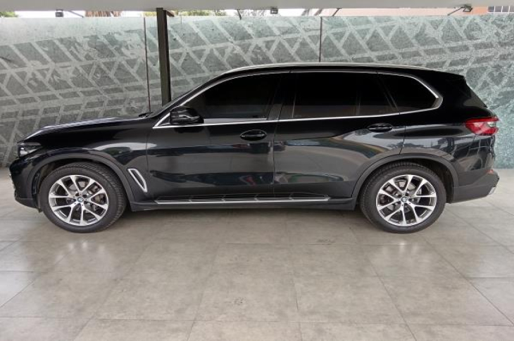 BMW X5 XDRIVE30D 2019 35,454 kms.