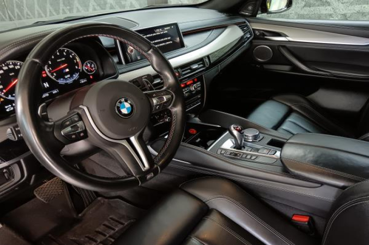 BMW X6 M 2016 53,739 kms.
