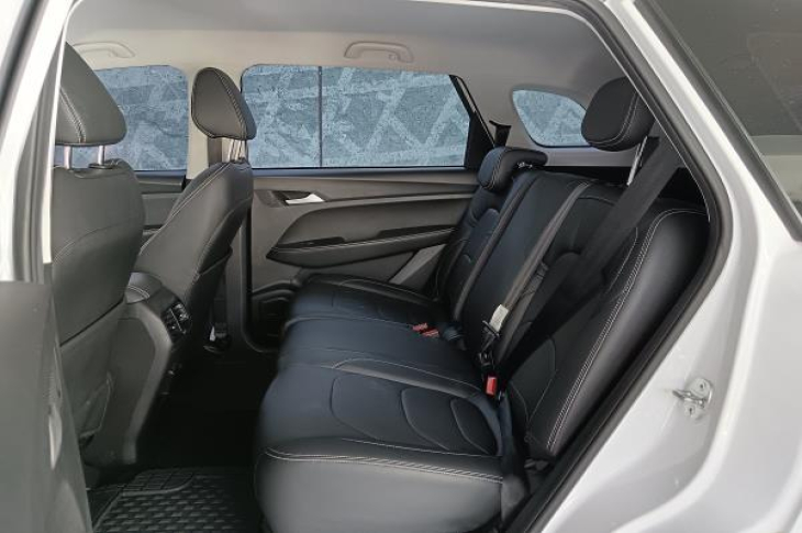 CHEVROLET CAPTIVA LT 2023 19,126 kms.