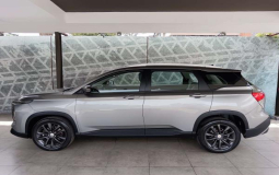 CHEVROLET CAPTIVA LT 2023 24,427 kms.