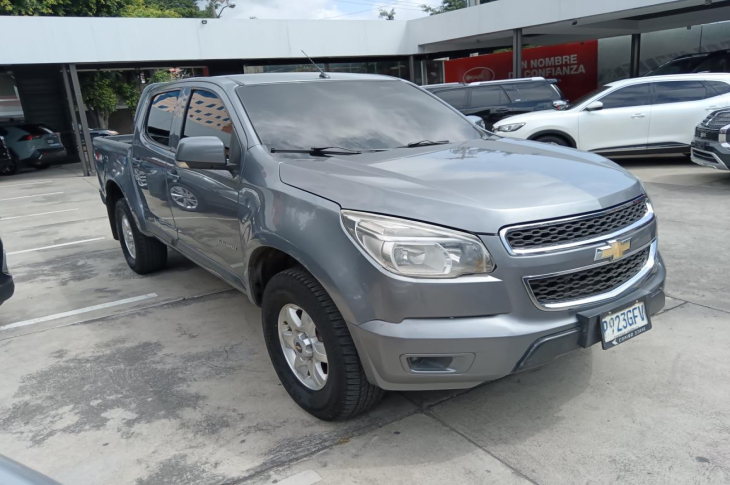 CHEVROLET COLORADO LT 4X4 MT 2015 76,866 kms.