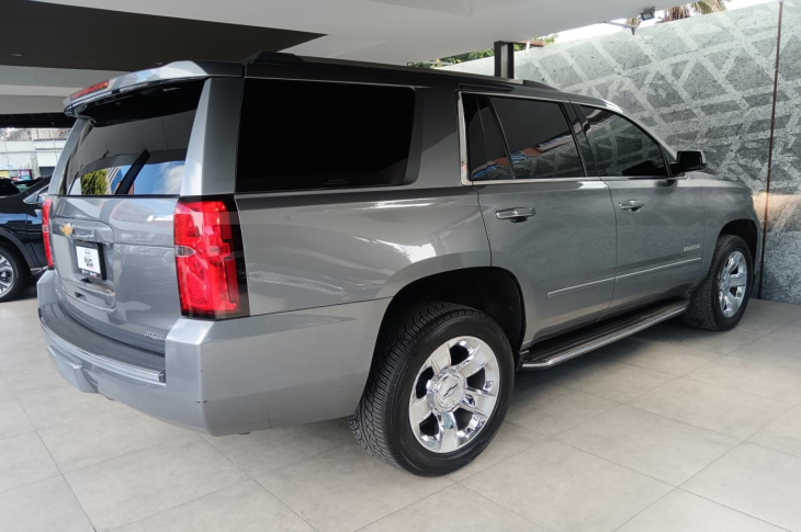 CHEVROLET TAHOE 2020 82,398 kms.