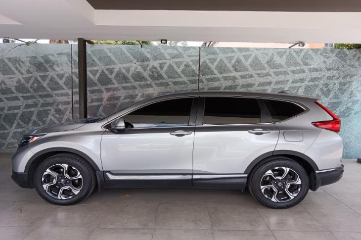 HONDA CR-V 1.5T 5DR 2WDEX CVT 2018 107,814 kms.
