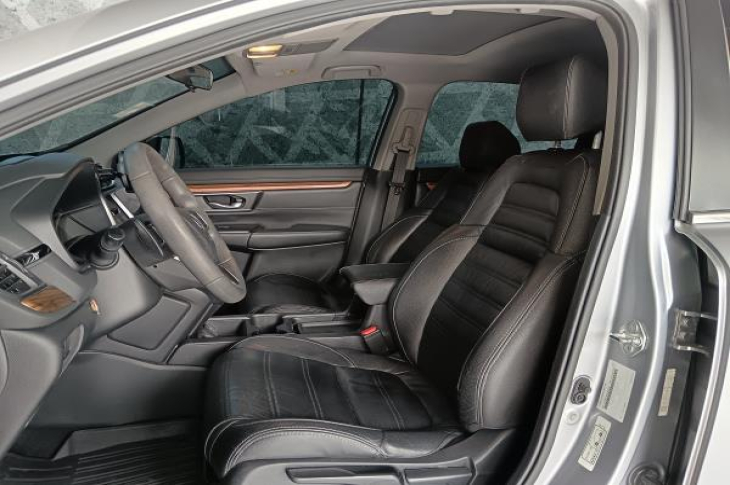 HONDA CR-V 1.5T 5DR 2WDEX CVT 2018 107,814 kms.