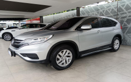 HONDA CR-V LX 2WD AT 2015 53,366 kms.