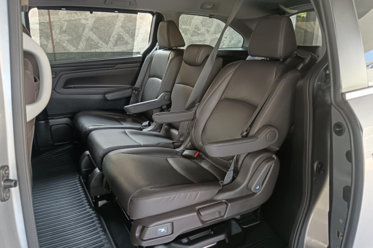 HONDA ODYSSEY EXL 5DR AT 2018 76,911 kms.