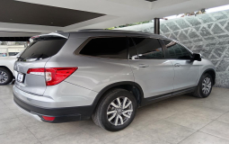 HONDA PILOT 5DR 2WDEX-L 9AT 2021 34,745 kms.