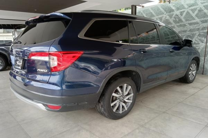 HONDA PILOT 5DR 4WDEX-L 6AT 2019 55,779 kms.
