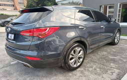 HYUNDAI SANTA FE 2014 160,170 kms.