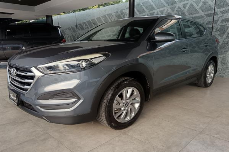 HYUNDAI TUCSON 2018 87,475 kms.
