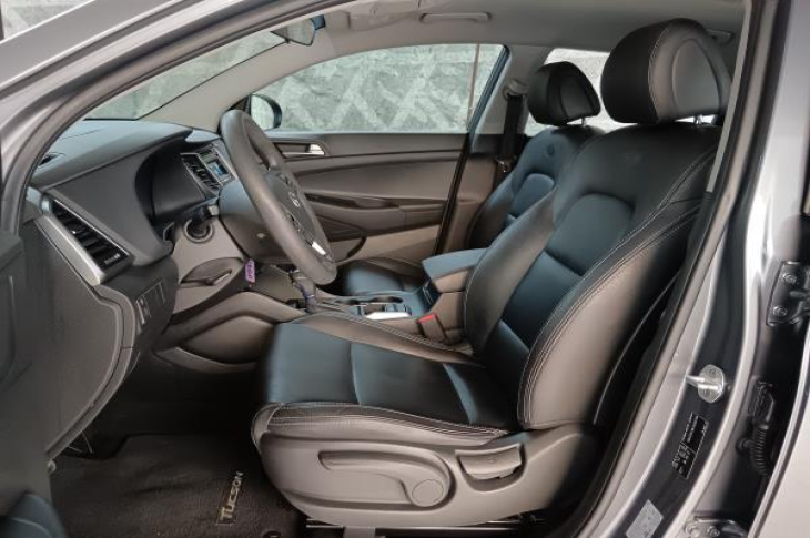 HYUNDAI TUCSON 2018 87,475 kms.