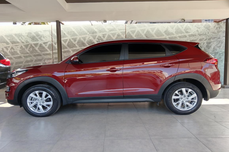 HYUNDAI TUCSON 2020 87,233 kms.