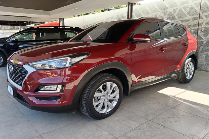 HYUNDAI TUCSON 2020 87,233 kms.