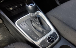 HYUNDAI VENUE 2024 34,408 kms.