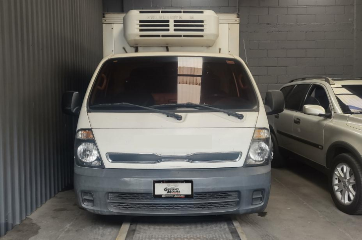 KIA K2700 L 2016 113,850 kms.