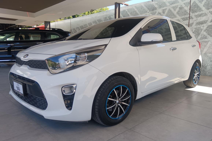 KIA PICANTO EX 2019 33,652 kms.