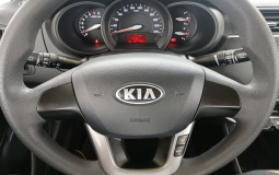 KIA RIO LX 2015 87,698 kms.