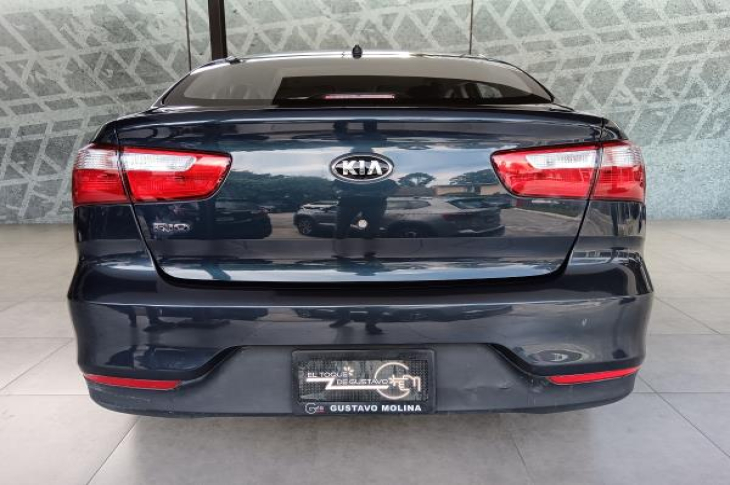 KIA RIO LX 2016 33,653 kms.