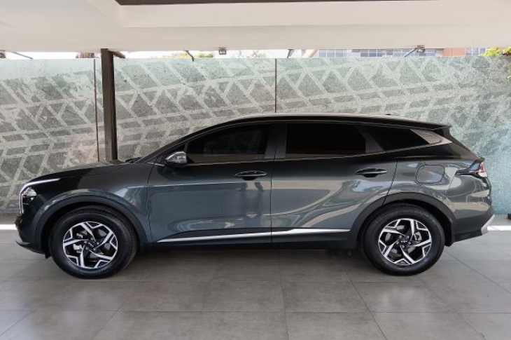 KIA SPORTAGE 2024 10,480 kms.