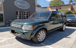 LAND ROVER LR4 HSE 4WD 2013 229,336 kms.