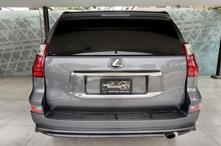 LEXUS GX460 2022 21,233 kms.
