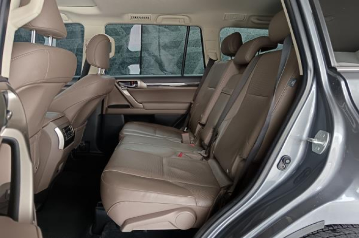 LEXUS GX460 2022 21,233 kms.