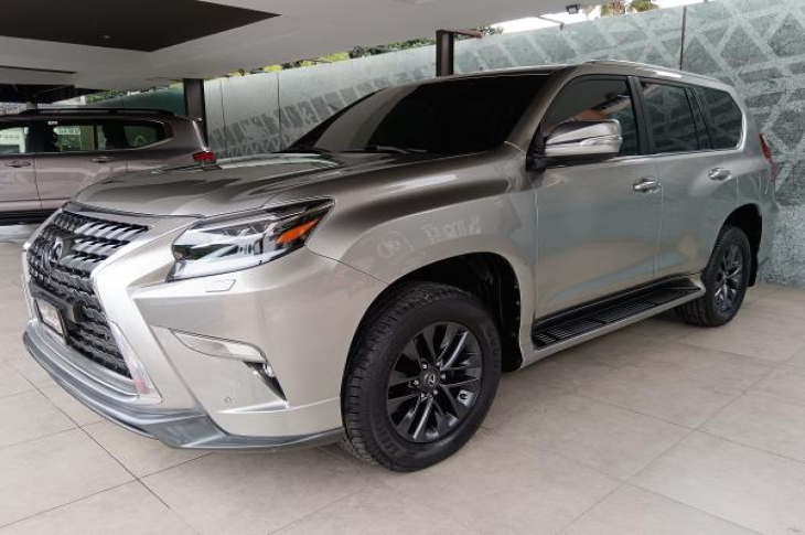 LEXUS GX460 2022 43,869 kms.