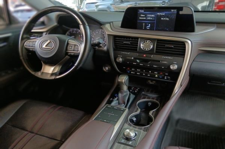 LEXUS RX350L 2021 44,455 kms.