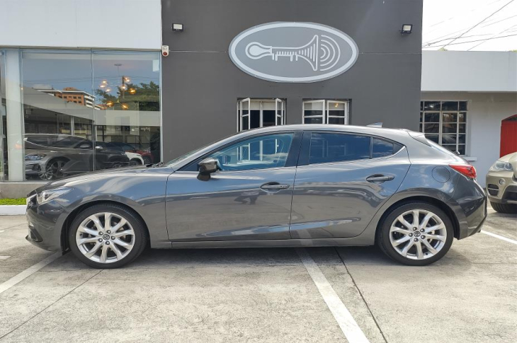 MAZDA 3 HATCHBACK R AUTOMATICO 2017 93,031 kms.