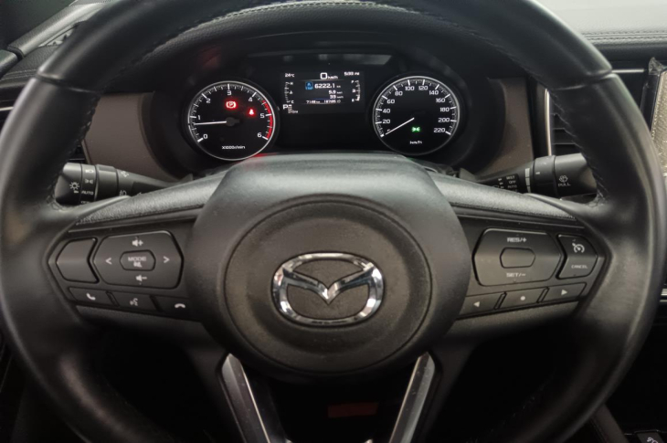 MAZDA BT-50 2023 7,147 kms.