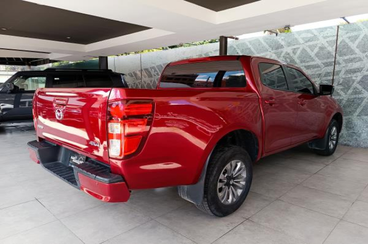 MAZDA BT-50 2024 15,325 kms.