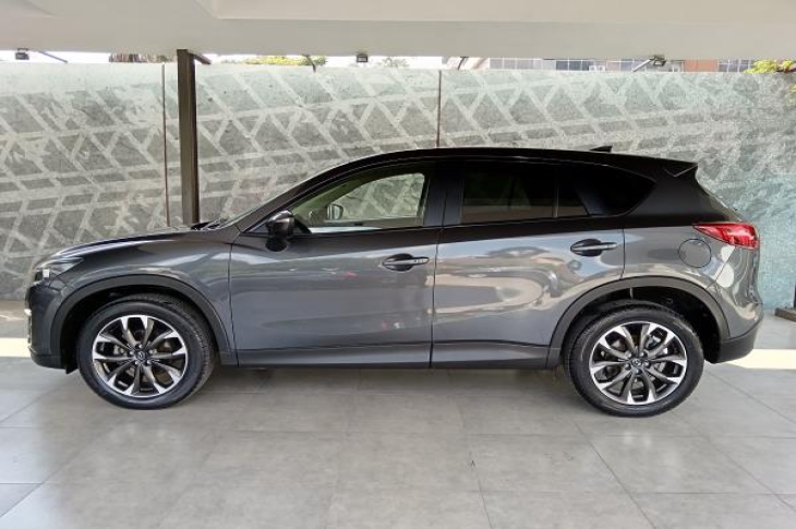 MAZDA CX-5 4×4 2016 89,697 kms.